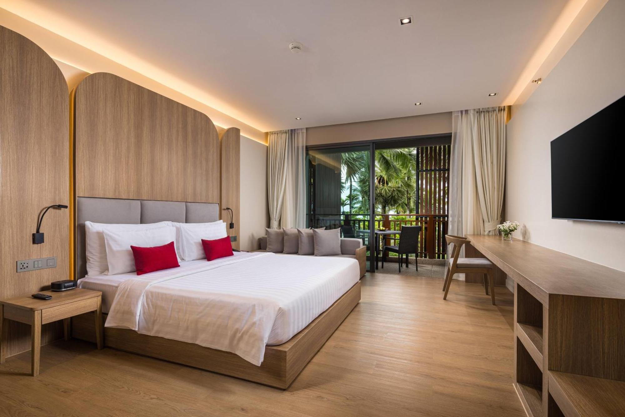 Deluxe Zimmer mit Kingsize-Bett, Lanai und Whirlpool-Badewanne